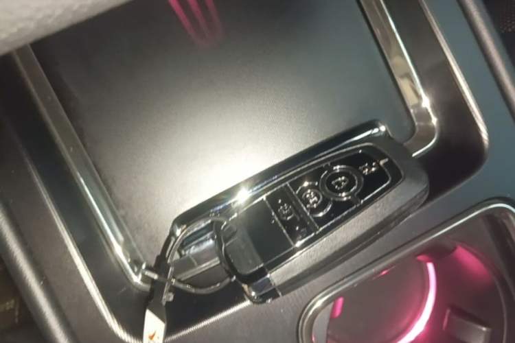 Used Lincoln Corsair 2022 2.0T Two-Wheel Drive Deluxe Edition Vehicle Key