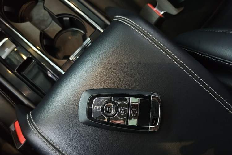 Used Lincoln Corsair 2022 2.0T Two-Wheel Drive Deluxe Edition Vehicle Key