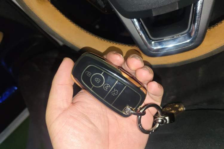 Used Lincoln Corsair 2022 2.0T Two-Wheel Drive Luxury Edition Vehicle Key