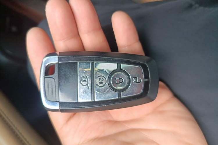 Used Lincoln Corsair 2022 2.0T Two-Wheel Drive Luxury Edition Vehicle Key