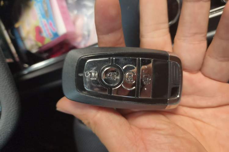 Used Lincoln Corsair 2022 2.0T Two-Wheel Drive Deluxe Edition Vehicle Key