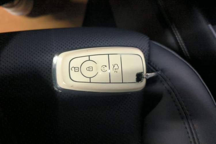 Used Lincoln Corsair 2022 2.0T Two-Wheel Drive Deluxe Edition Vehicle Key