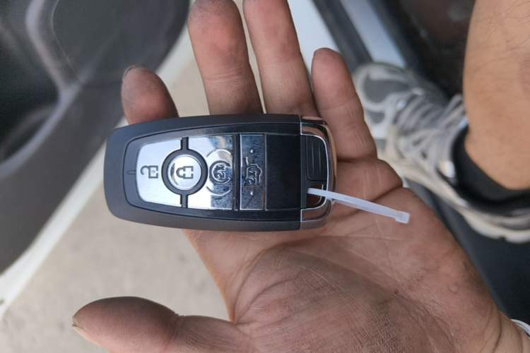 Used Lincoln Corsair 2022 2.0T Two-Wheel Drive Luxury Edition Vehicle Key