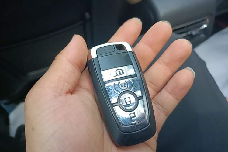 Used Lincoln Corsair 2022 2.0T Two-Wheel Drive Luxury Edition Vehicle Key