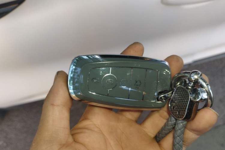 Used Lincoln Corsair 2022 2.0T Two-Wheel Drive Deluxe Edition Vehicle Key