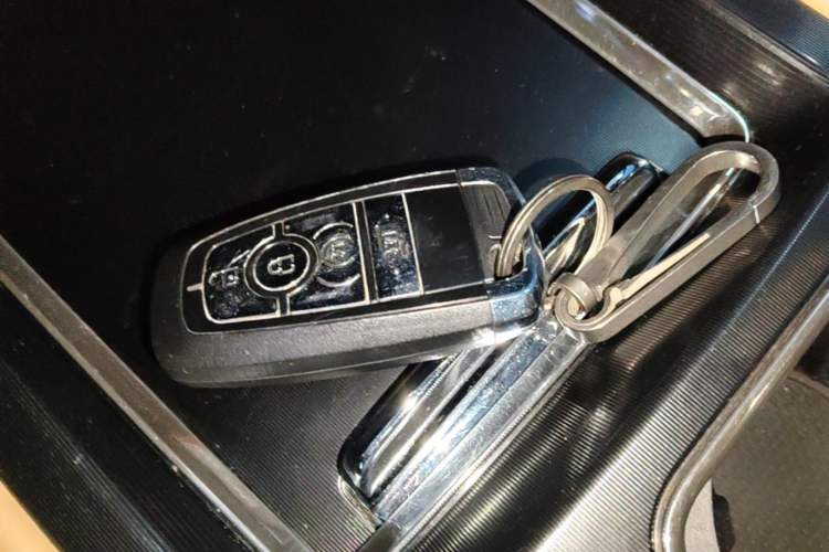 Used Lincoln Corsair 2022 2.0T Two-Wheel Drive Luxury Edition Vehicle Key