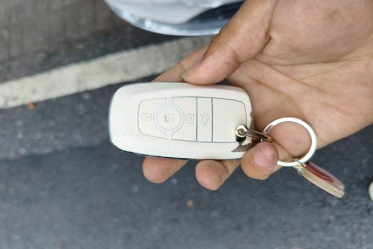 Used Lincoln Corsair 2022 2.0T Two-Wheel Drive Luxury Edition Vehicle Key