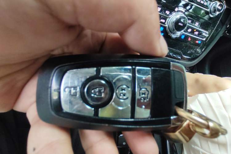 Used Lincoln Corsair 2022 2.0T Two-Wheel Drive Deluxe Edition Vehicle Key