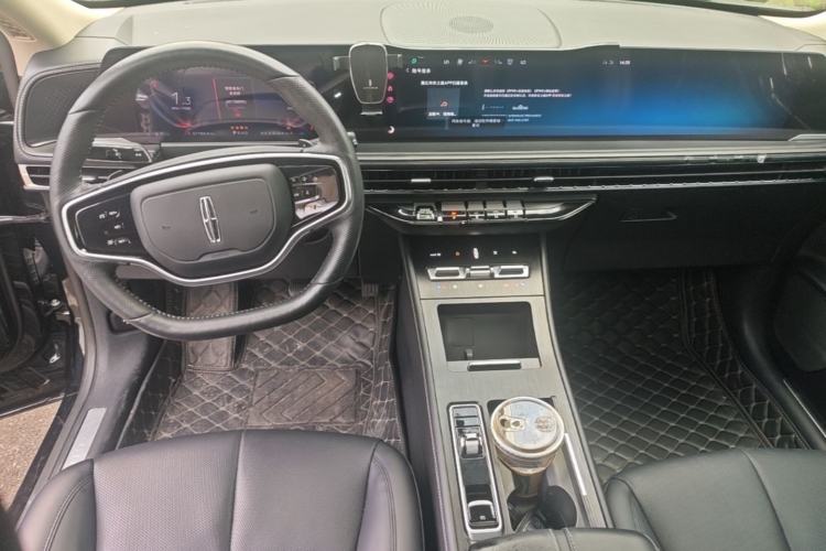 Used Lincoln Corsair 2023 2.0T Two-Wheel Drive Luxury Edition Center Console