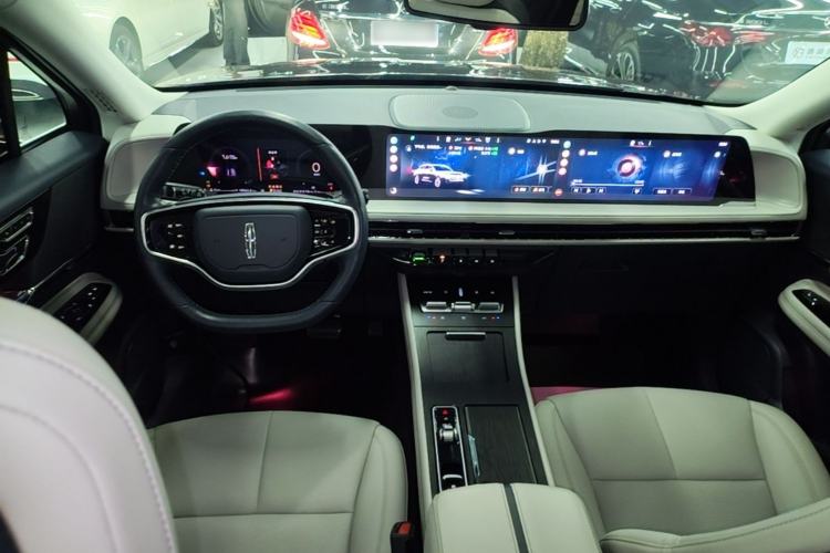 Used Lincoln Corsair 2023 2.0T Two-Wheel Drive Luxury Edition Center Console