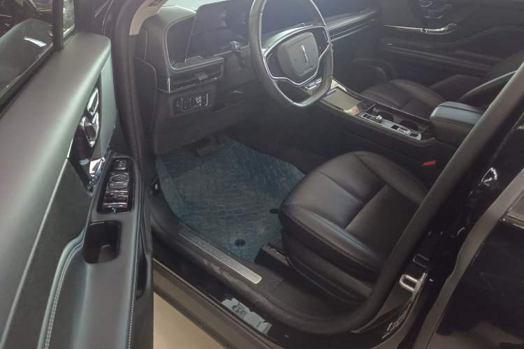 Used Lincoln Corsair 2023 2.0T Two-Wheel Drive Luxury Edition Driver Seat
