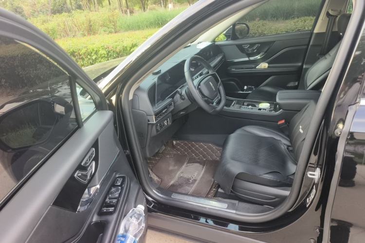 Used Lincoln Corsair 2023 2.0T Two-Wheel-Drive Luxury Edition Driver Seat