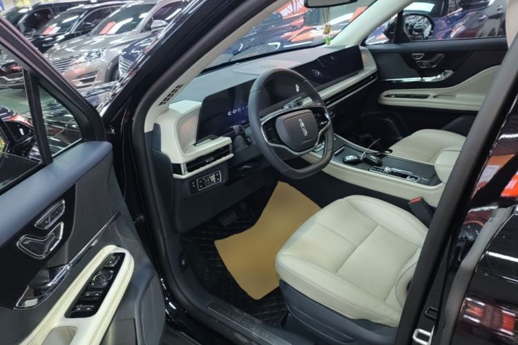 Used Lincoln Corsair 2023 2.0T Two-Wheel Drive Luxury Edition Driver Seat