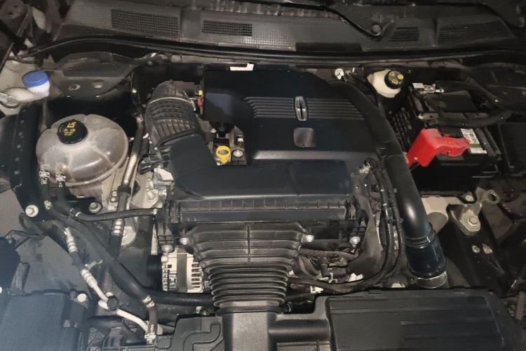Used Lincoln Corsair 2023 2.0T Two-Wheel Drive Luxury Edition Engine Bay