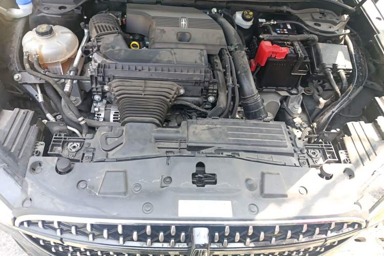 Used Lincoln Corsair 2023 2.0T Two-Wheel-Drive Luxury Edition Engine Bay