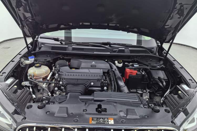 Used Lincoln Corsair 2023 2.0T Two-Wheel-Drive Luxury Edition Engine Bay
