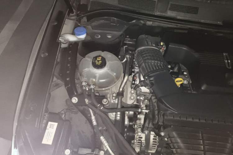 Used Lincoln Corsair 2023 2.0T Two-Wheel Drive Luxury Edition Engine Bay Right