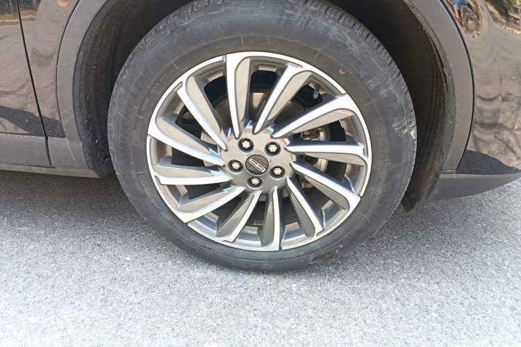 Used Lincoln Corsair 2023 2.0T Two-Wheel-Drive Luxury Edition Exterior 6