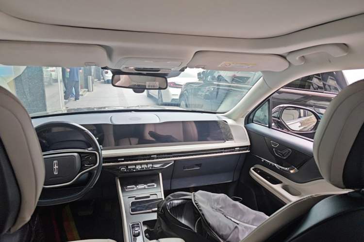 Used Lincoln Corsair 2023 2.0T Two-Wheel Drive Luxury Edition Headliner