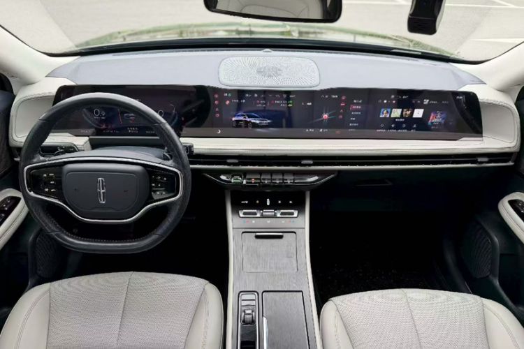 Used Lincoln Corsair 2023 2.0T Two-Wheel Drive Luxury Edition Interior 1