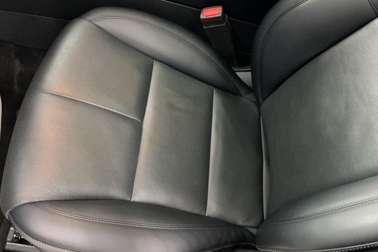 Used Lincoln Corsair 2023 2.0T Two-Wheel-Drive Luxury Edition Interior 2