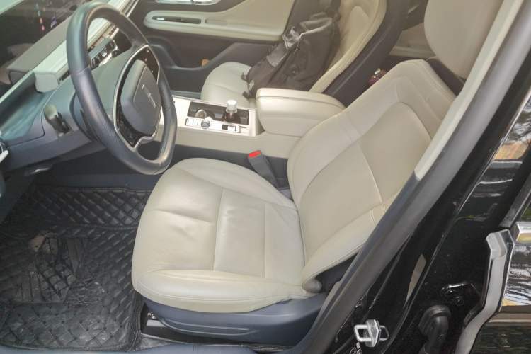 Used Lincoln Corsair 2023 2.0T Two-Wheel-Drive Luxury Edition Left Front Seat