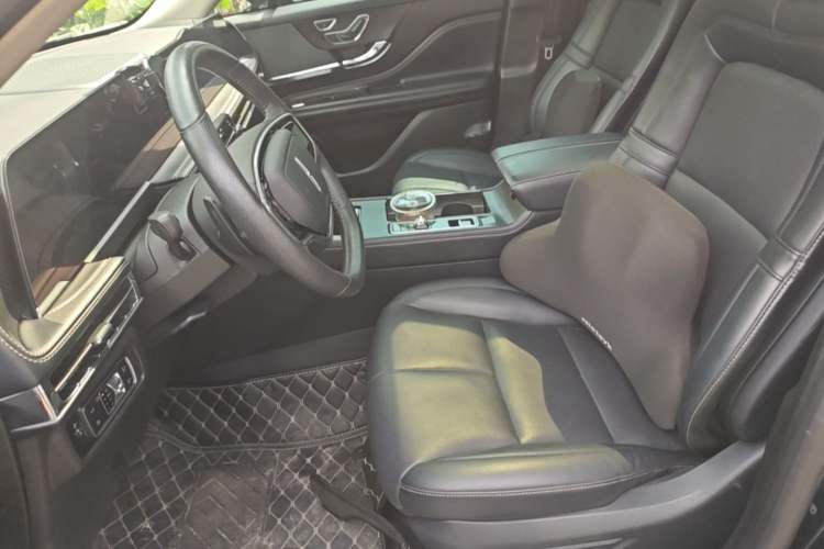Used Lincoln Corsair 2023 2.0T Two-Wheel Drive Luxury Edition Left Front Seat