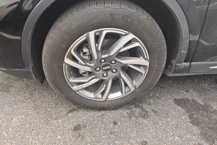 Used Lincoln Corsair 2023 2.0T Two-Wheel Drive Luxury Edition Left Front Wheel Hub