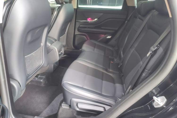 Used Lincoln Corsair 2023 2.0T Two-Wheel Drive Luxury Edition Left Rear Seat