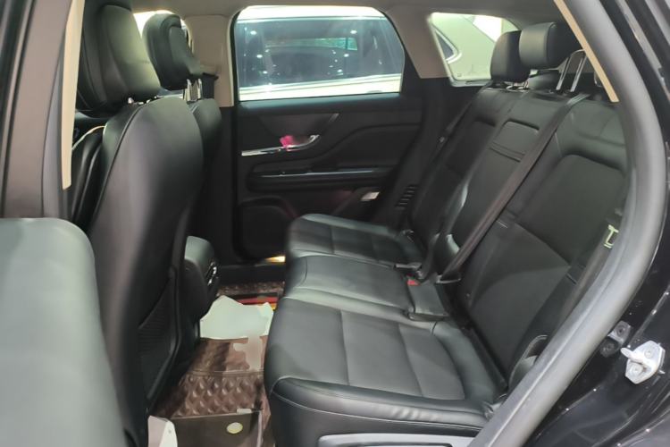 Used Lincoln Corsair 2023 2.0T Two-Wheel Drive Luxury Edition Left Rear Seat