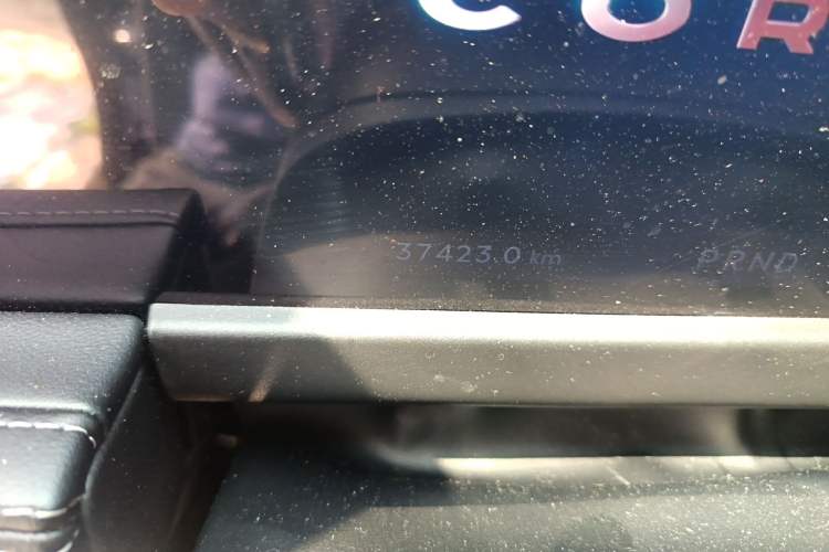 Used Lincoln Corsair 2023 2.0T Two-Wheel-Drive Luxury Edition Odometer Close Up