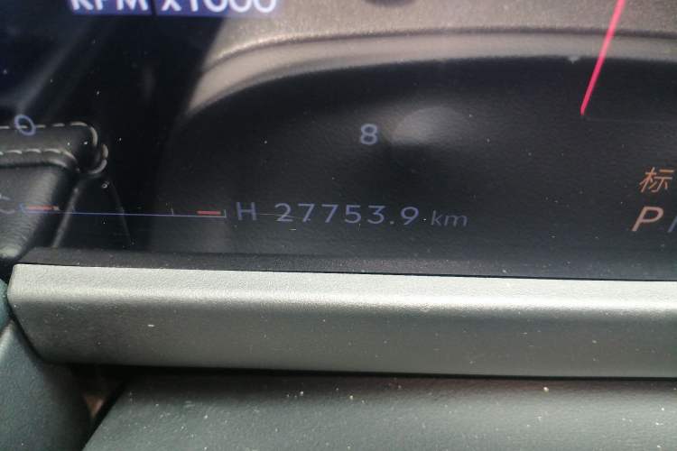 Used Lincoln Corsair 2023 2.0T Two-Wheel Drive Luxury Edition Odometer Close Up