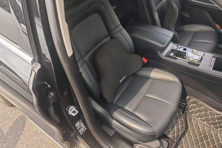 Used Lincoln Corsair 2023 2.0T Two-Wheel Drive Luxury Edition Right Front Seat