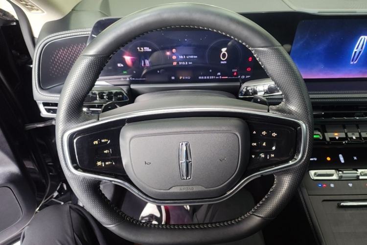Used Lincoln Corsair 2023 2.0T Two-Wheel Drive Luxury Edition Steering Wheel