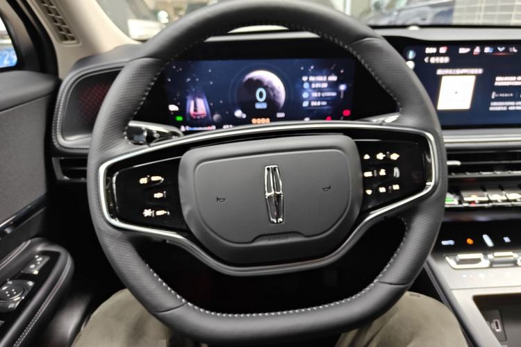 Used Lincoln Corsair 2023 2.0T Two-Wheel Drive Luxury Edition Steering Wheel