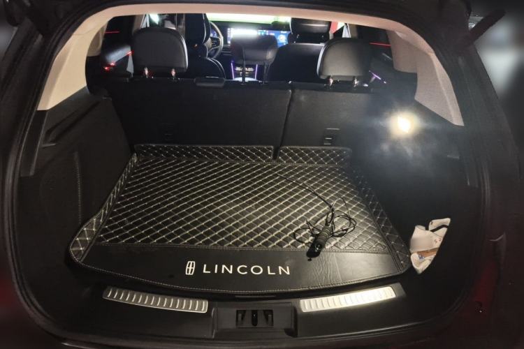 Used Lincoln Corsair 2023 2.0T Two-Wheel Drive Luxury Edition Trunk
