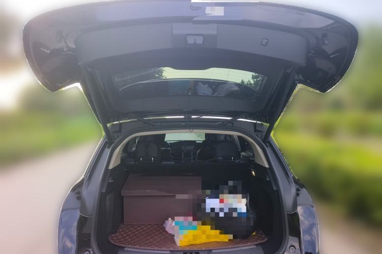 Used Lincoln Corsair 2023 2.0T Two-Wheel-Drive Luxury Edition Trunk