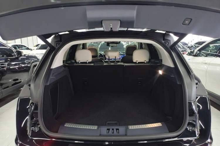 Used Lincoln Corsair 2023 2.0T Two-Wheel Drive Luxury Edition Trunk