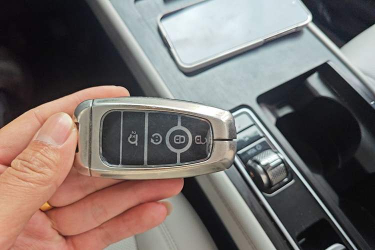 Used Lincoln Corsair 2023 2.0T Two-Wheel Drive Luxury Edition Vehicle Key