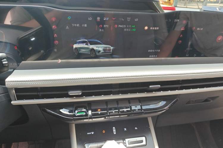 Used Lincoln Corsair 2023 2.0T All-Wheel-Drive Prestige Version Audio And AC Panel