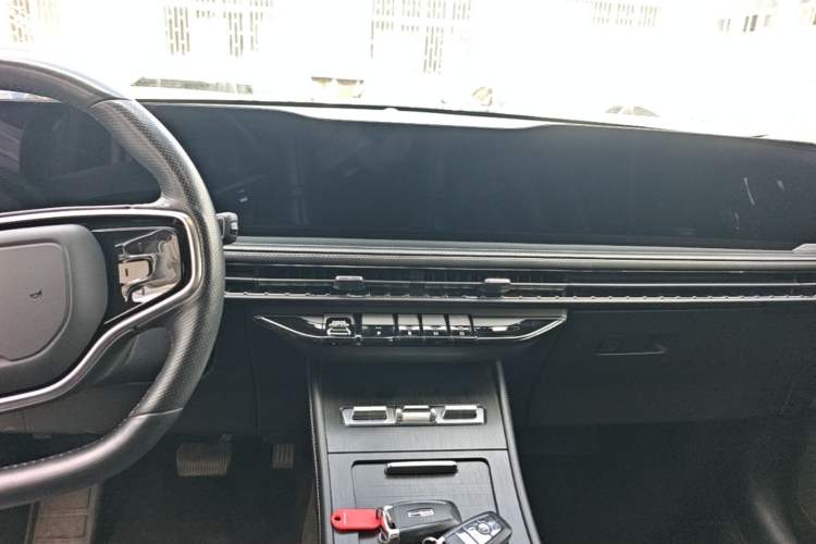 Used Lincoln Corsair 2023 2.0T Four-Wheel Drive Luxury Edition Audio And AC Panel