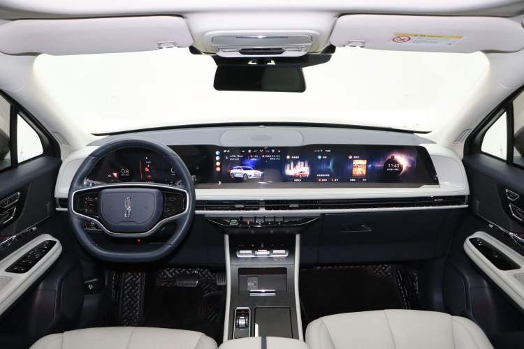 Used Lincoln Corsair 2023 2.0T Two-Wheel-Drive Luxury Edition Audio And AC Panel