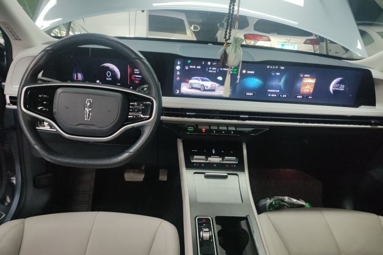 Used Lincoln Corsair 2023 2.0T Two-Wheel Drive Luxury Edition Center Console
