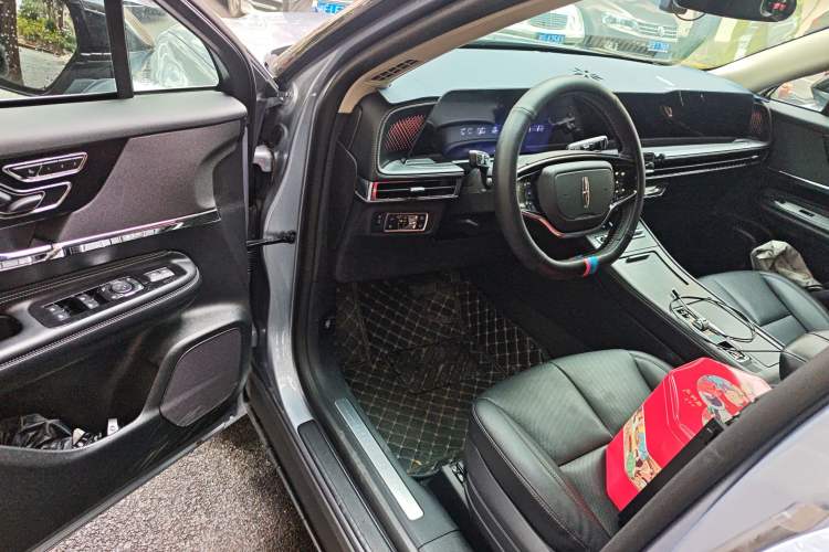 Used Lincoln Corsair 2023 2.0T Two-Wheel Drive Luxury Edition Driver Seat