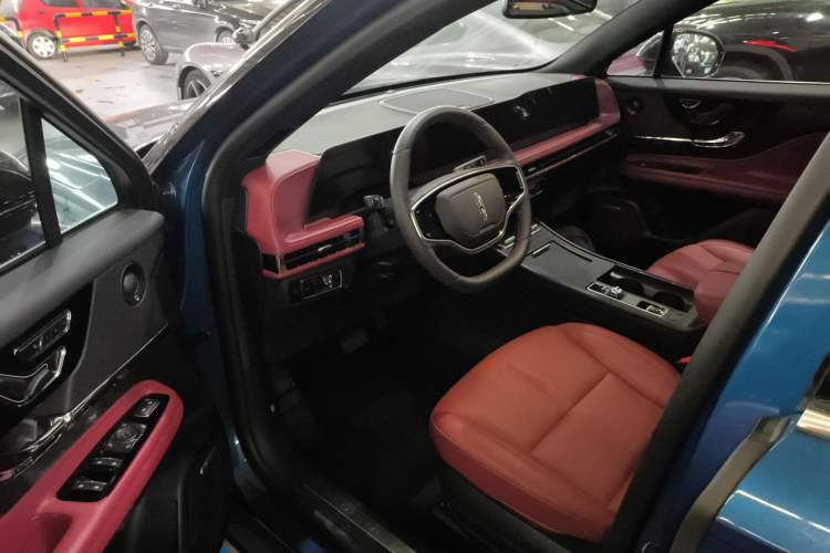 Used Lincoln Corsair 2023 2.0T Four-Wheel Drive Luxury Edition Driver Seat