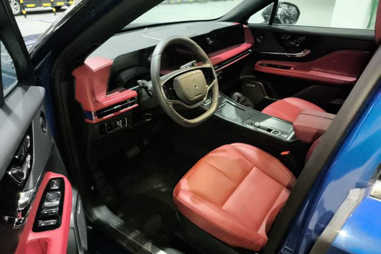Used Lincoln Corsair 2023 2.0T Four-Wheel Drive Luxury Edition Driver Seat