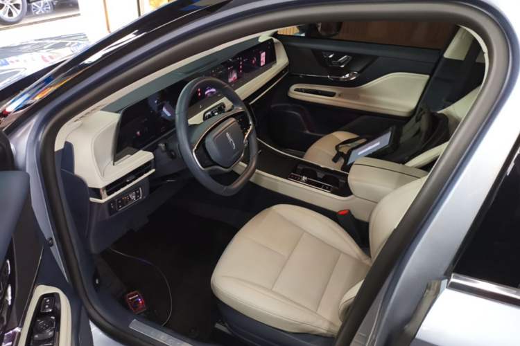 Used Lincoln Corsair 2023 2.0T Two-Wheel Drive Luxury Edition Driver Seat