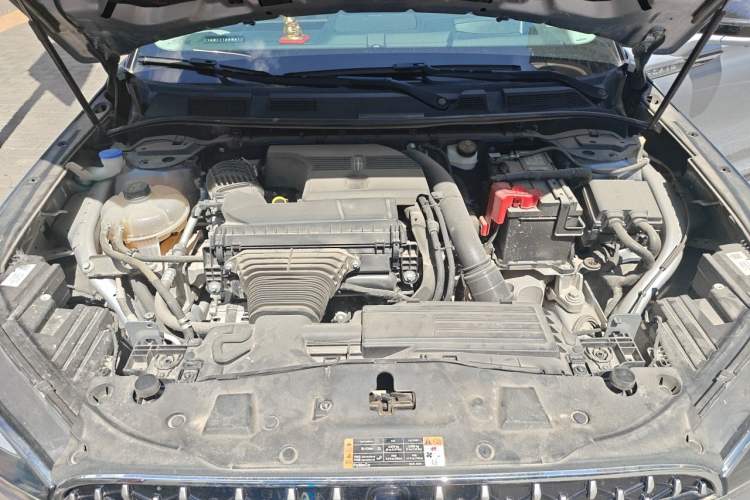 Used Lincoln Corsair 2023 2.0T All-Wheel-Drive Prestige Version Engine Bay