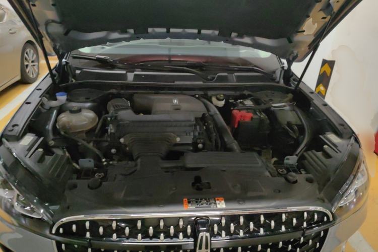 Used Lincoln Corsair 2023 2.0T Two-Wheel Drive Luxury Edition Engine Bay