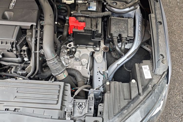 Used Lincoln Corsair 2023 2.0T Two-Wheel Drive Luxury Edition Engine Bay Left
